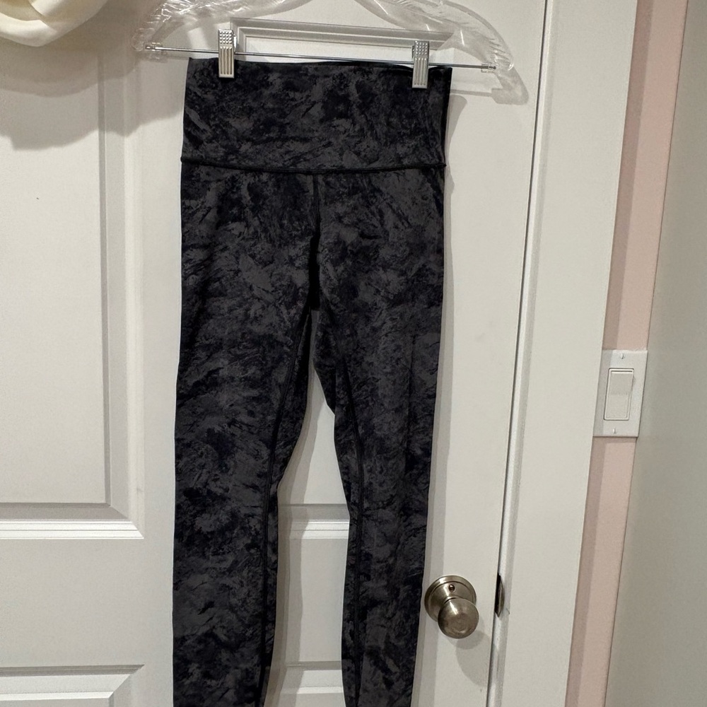 Lululemon Athletica Charcoal Patterned Leggings